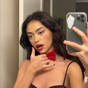 Meet your Posher, Samantha